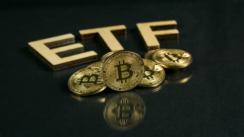 کمیسیون بورس آمریکا درخواست راه‌اندازی ETF بیت کوین والکری و Kryptoin را رد کرد