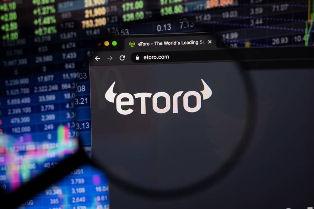کاردانو و ترون از لیست معاملات کاربران آمریکایی صرافی eToro حذف می‌شوند